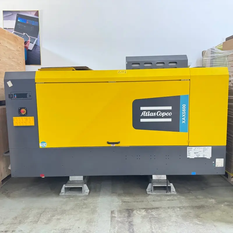 Atlas Copco XAXS600 पोर्टेबल डिझेल स्क्रू एअर कंप्रेसर मायनिंग ड्रिलिंग अस्सल